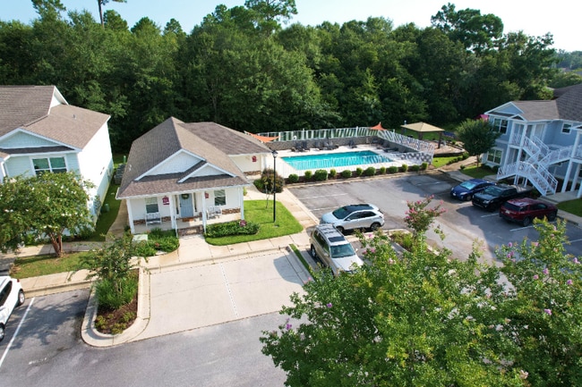 4664 Crossing Ct in Pace, FL - Building Photo - Building Photo