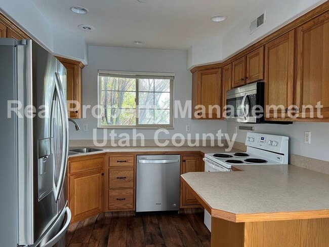 297 760 N in Orem, UT - Building Photo - Building Photo