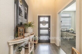 1015 Slight St in New Braunfels, TX - Building Photo - Building Photo