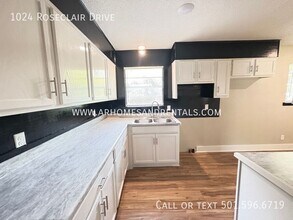 1024 Roseclair Dr in North Little Rock, AR - Building Photo - Building Photo