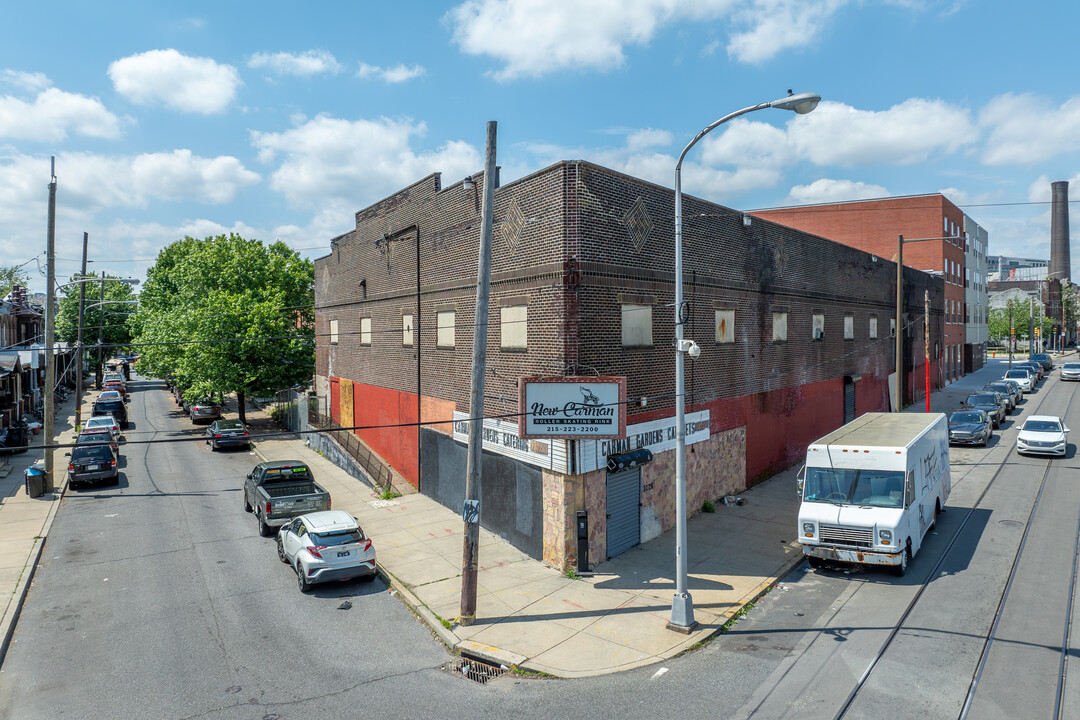 Be A Gem Crossing in Philadelphia, PA - Foto de edificio