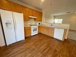 11144 Abbeyfield Rose Dr in Henderson, NV - Foto de edificio - Building Photo