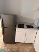 5748 NE 27th Ave-Unit -A in Fort Lauderdale, FL - Building Photo - Building Photo