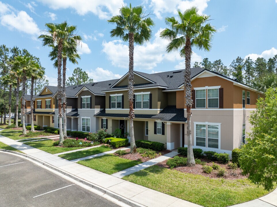 Coventry Townhomes in Orange Park, FL - Building Photo