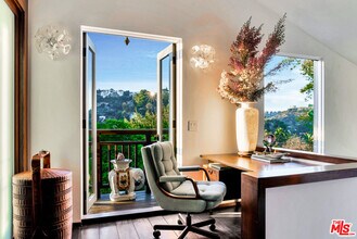 8306 Yucca Trail in Los Angeles, CA - Building Photo - Building Photo