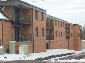 7900 Harwood Ave in Wauwatosa, WI - Building Photo - Building Photo