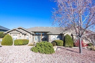 1338 Mandi Ct in Prescott, AZ - Building Photo