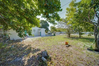 12825 NW 13th Ave, Unit 1 in North Miami, FL - Building Photo - Building Photo