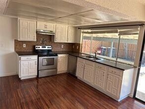 4201 Longstraw Dr in Fort Worth, TX - Building Photo - Building Photo