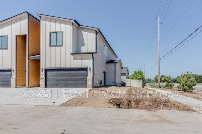 property at 8449 W 37th Ct N