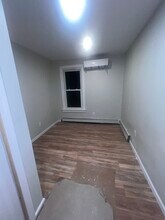 121 Pond Lily Ave in New Haven, CT - Building Photo - Building Photo