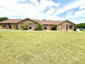 Trinity Oaks in Kirby, TX - Foto de edificio - Interior Photo