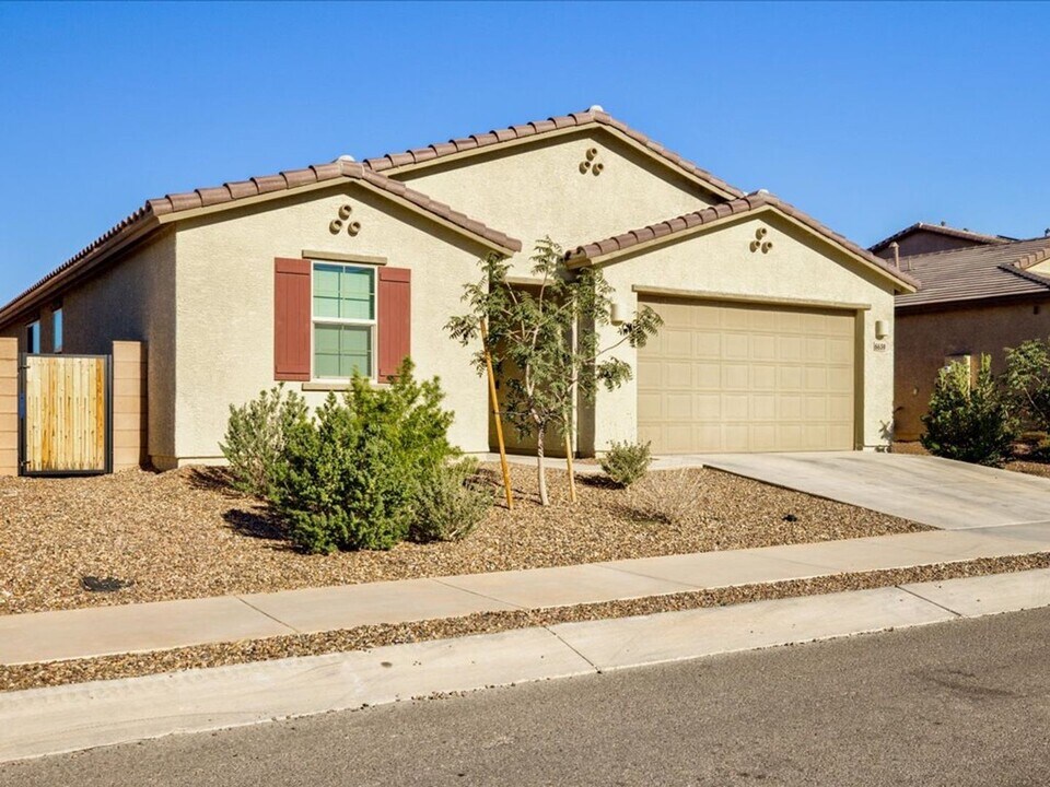6659 E Via Olmeda in Tucson, AZ - Building Photo