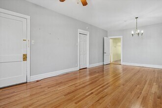 5033 W Cullom Ave in Chicago, IL - Building Photo - Building Photo