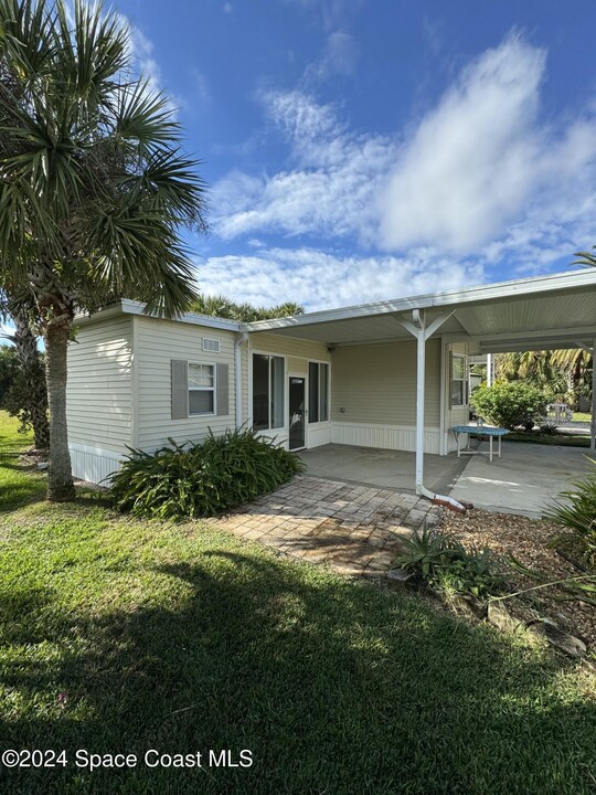 113 Sunset Dr in Titusville, FL - Building Photo