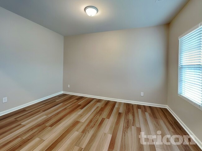 3718 Streamside Dr in Thomasville, NC - Foto de edificio - Building Photo