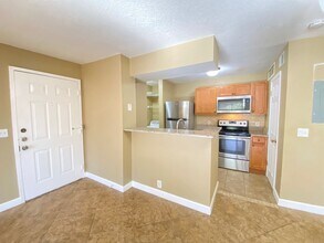 Altamonte Springs Lakefront Gated Community! 1/1 with a fireplace. Coming Soon! in Altamonte Springs, FL - Building Photo - Building Photo