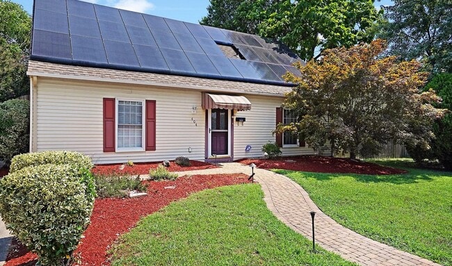 property at 404 Carpenter St