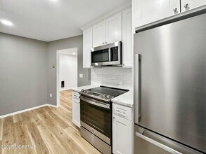 161 Cross Slope Ct in Englishtown, NJ - Building Photo - Building Photo