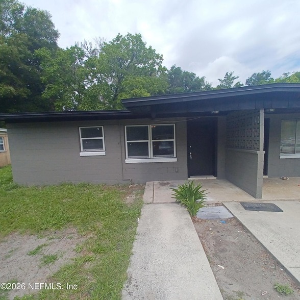 property at 1868 Doyon Ct