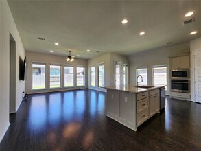 522 Jefferson Dr in Niederwald, TX - Foto de edificio - Building Photo