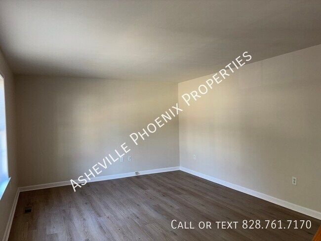 18 Ican Dr in Arden, NC - Building Photo - Building Photo