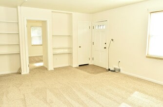 627 Biggs Ave in Frederick, MD - Building Photo - Building Photo