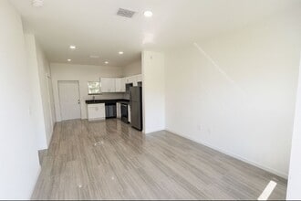 13043 Appleby Dr in Punta Gorda, FL - Building Photo - Building Photo