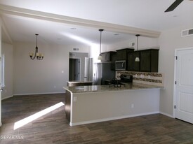 350 Aidan Gordon Cir, Unit 1008-103 in El Paso, TX - Building Photo - Building Photo