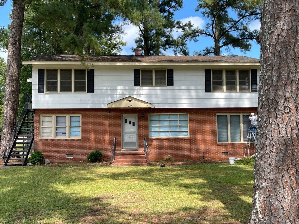 400 W Farmer St in Sharpsburg, NC - Building Photo