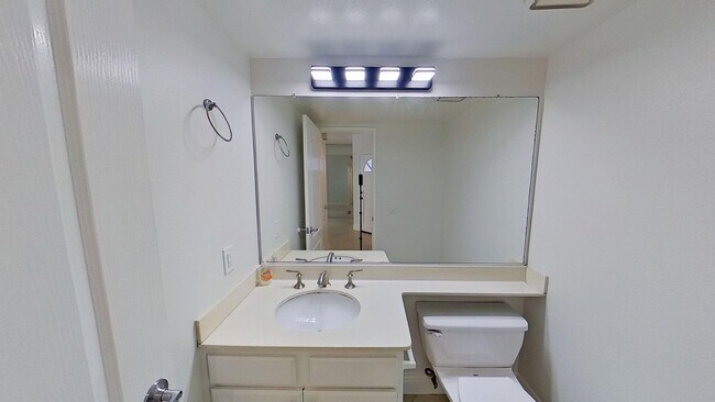 55 Agostino in Irvine, CA - Building Photo - Building Photo
