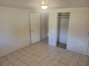 2417 Pecan Dr-Unit -B in Alamogordo, NM - Building Photo - Building Photo
