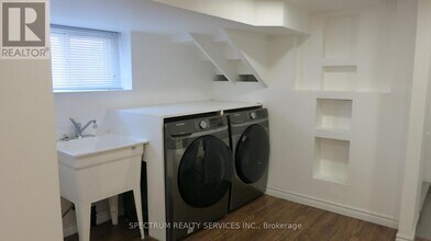 639 Third St in Mississauga, ON - Building Photo - Building Photo