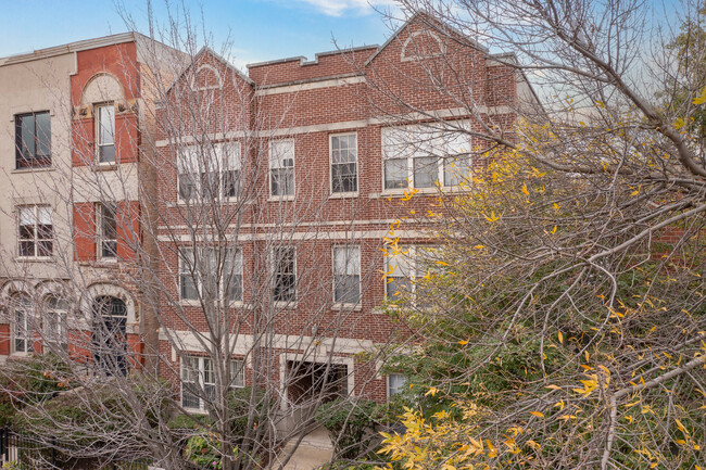 2117-2119 W Washington Blvd in Chicago, IL - Foto de edificio - Building Photo