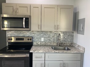 1825 14th Ave in Vero Beach, FL - Building Photo - Building Photo