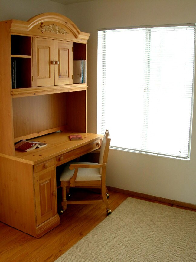 Bishop's Place Apartments in Oshkosh, WI - Building Photo - Building Photo