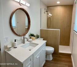 573 Aquatic Dr in Atlantic Beach, FL - Building Photo - Building Photo