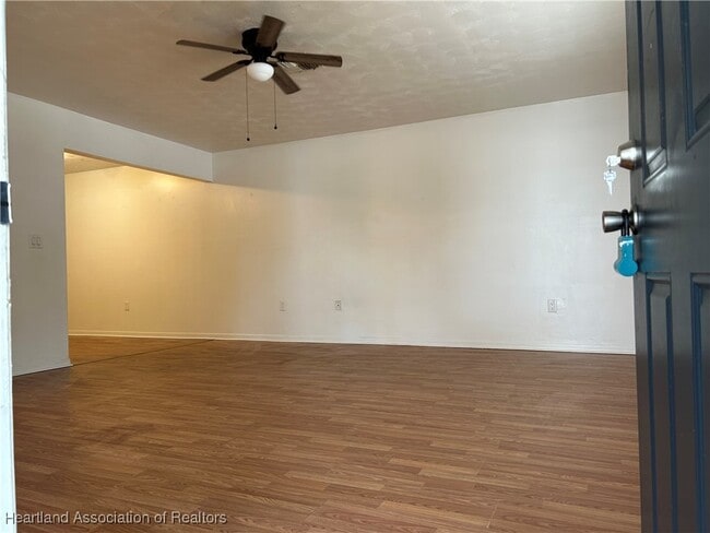 4926 Salmon Dr in Sebring, FL - Building Photo - Building Photo