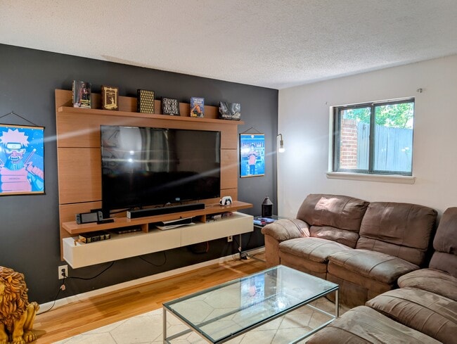 property at 42 Briarglen Pl
