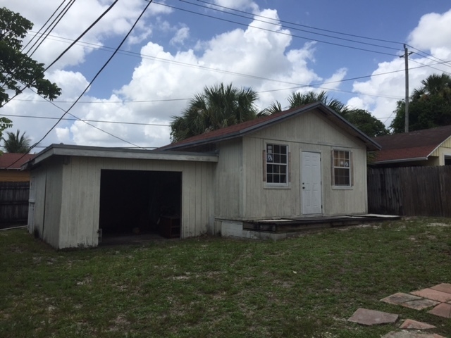 736 Omar Rd in West Palm Beach, FL - Building Photo - Building Photo