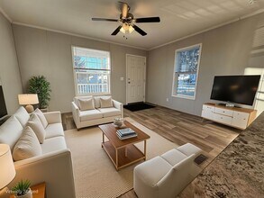 2002 Heron Dr NW in Stewartville, MN - Foto de edificio - Building Photo