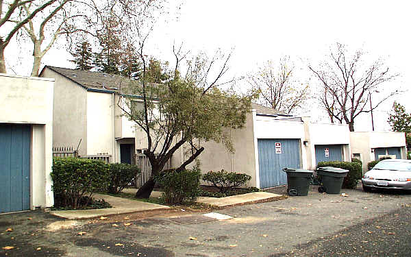 Sunrise Village in Citrus Heights, CA - Building Photo - Building Photo