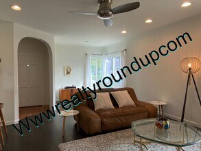 3011 Allston Way in Stockton, CA - Building Photo - Building Photo