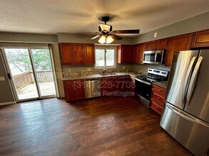 1639 Preston Park Ln in St. Louis, MO - Building Photo - Building Photo