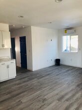 1182 E 37th St in San Bernardino, CA - Foto de edificio - Building Photo