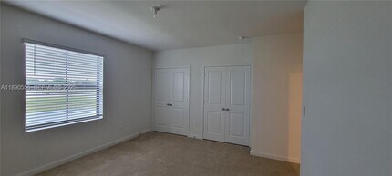 1461 NE 5th Ave in Florida City, FL - Building Photo - Building Photo