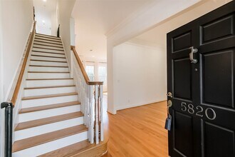 5820 Charlotte St in Houston, TX - Building Photo - Building Photo