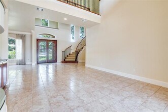 910 Turnberry Ln in Southlake, TX - Foto de edificio - Building Photo
