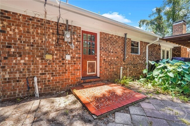 property at 2221 Bonaventure Rd