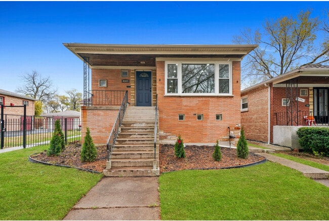 property at 9347 S Luella Ave